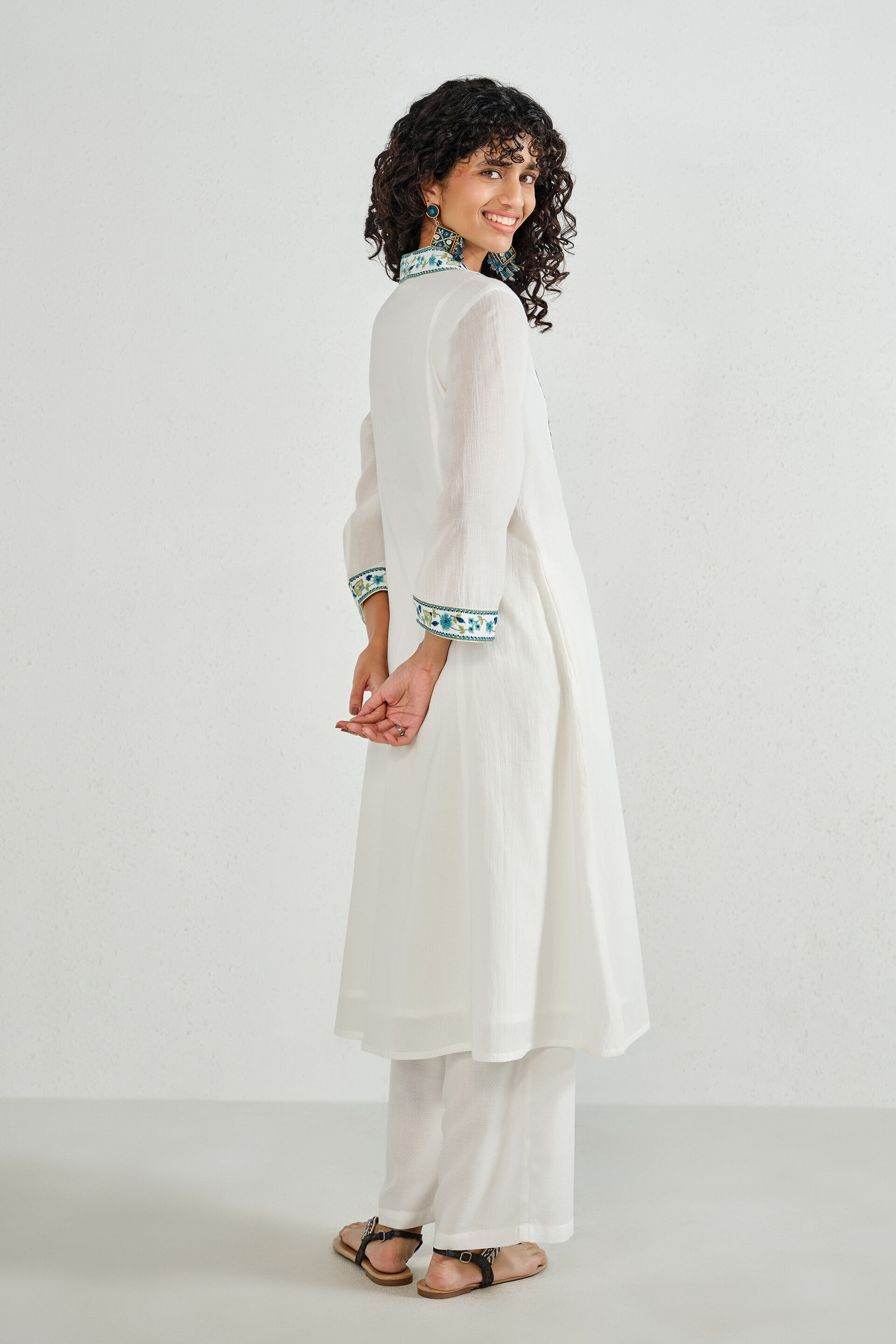 Araya Embroidered White Kurta, White, image 6